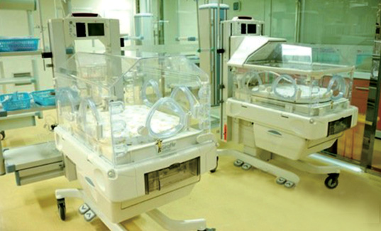 长颈鹿-婴儿辐射保暖箱